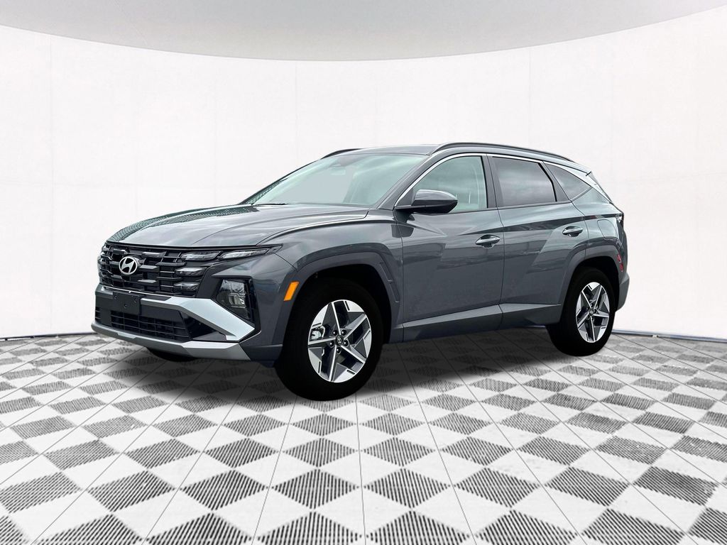 2025 Hyundai Tucson SEL photo 2