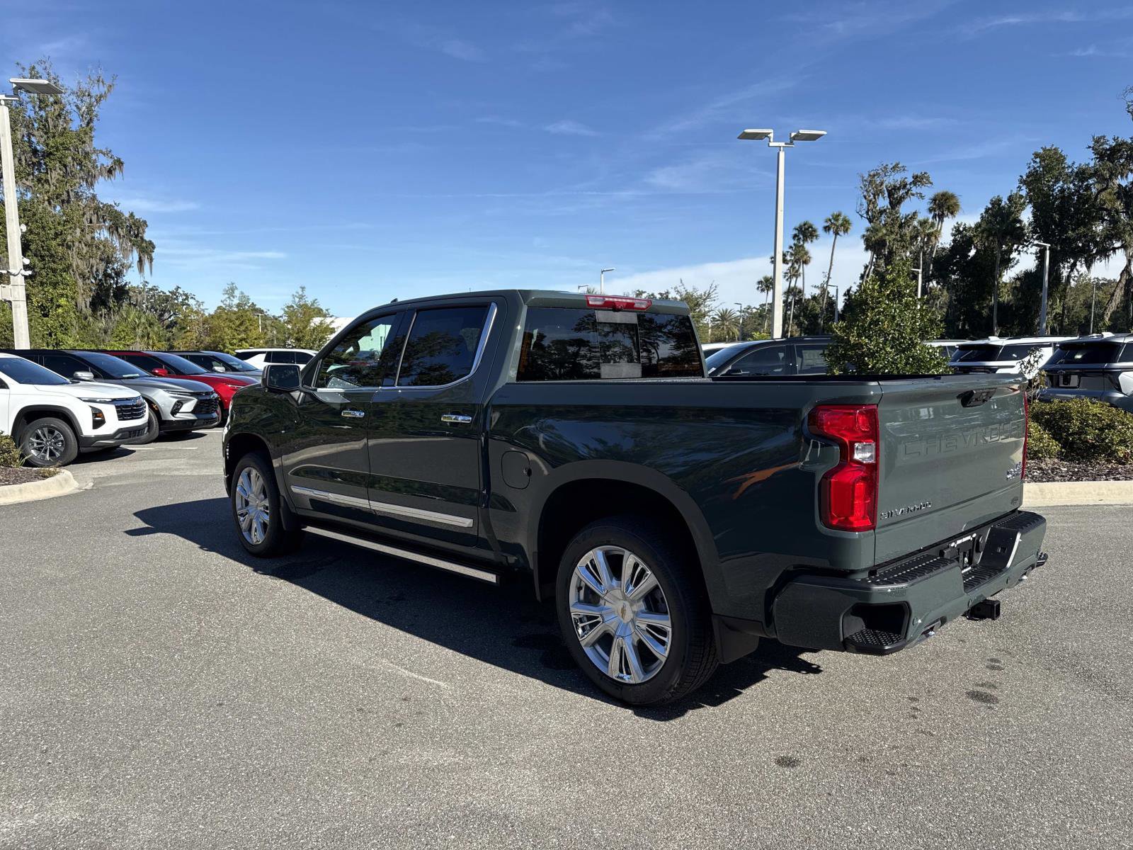 2026 Chevrolet Silverado 1500 High Country photo 2