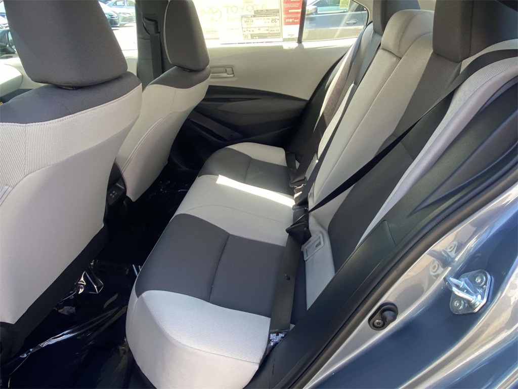2026 Toyota Corolla LE photo 9