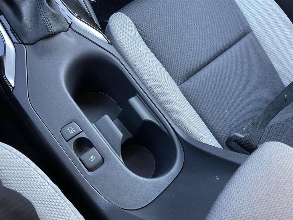2025 Toyota Corolla LE photo 29