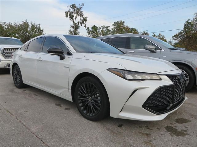 2021 Toyota Avalon XSE's photo