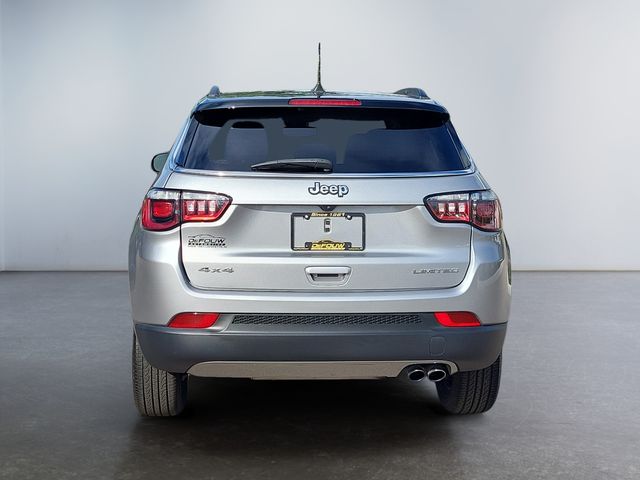 2022 Jeep Compass Limited photo 4