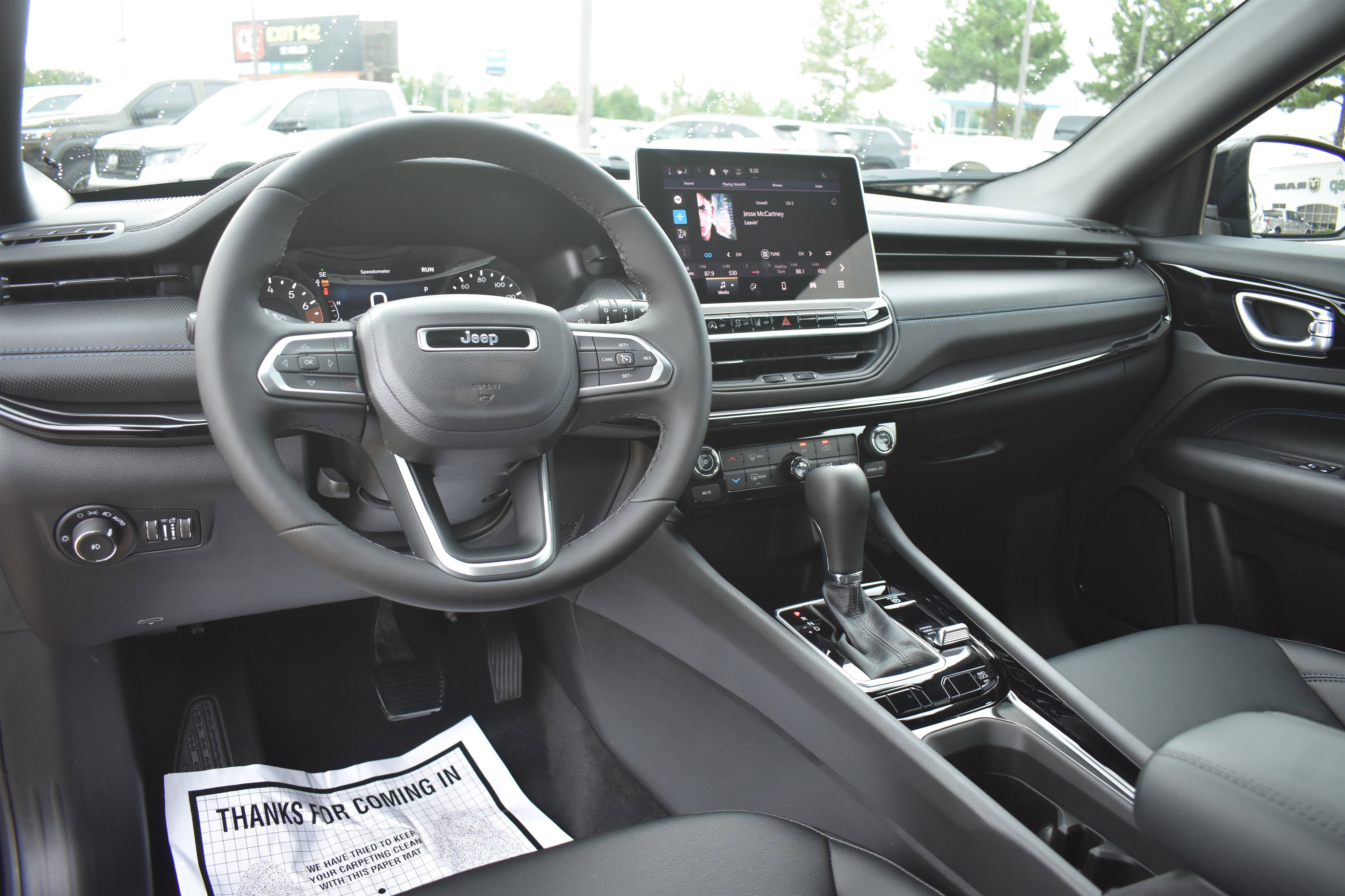 2026 Jeep Compass Latitude Altitude photo 8