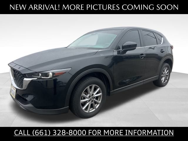 2022 Mazda CX-5 S Preferred package's photo