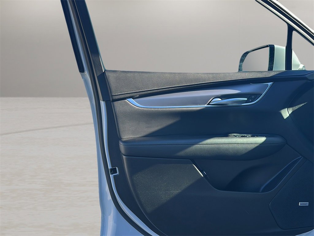 2023 Cadillac XT5 Luxury photo 12