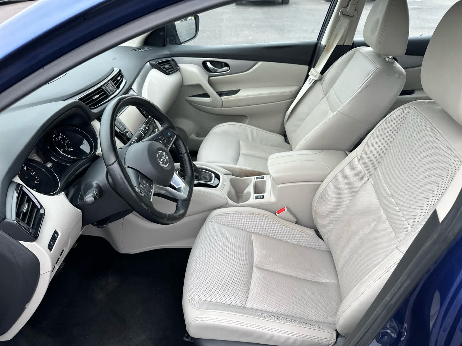 2020 Nissan Rogue Sport SL photo 9
