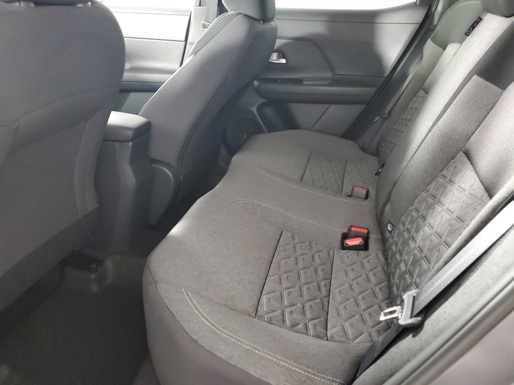 2026 Nissan Kicks SV photo 12