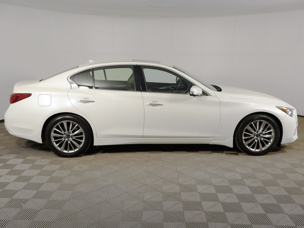 2022 Infiniti Q50 LUXE photo 11