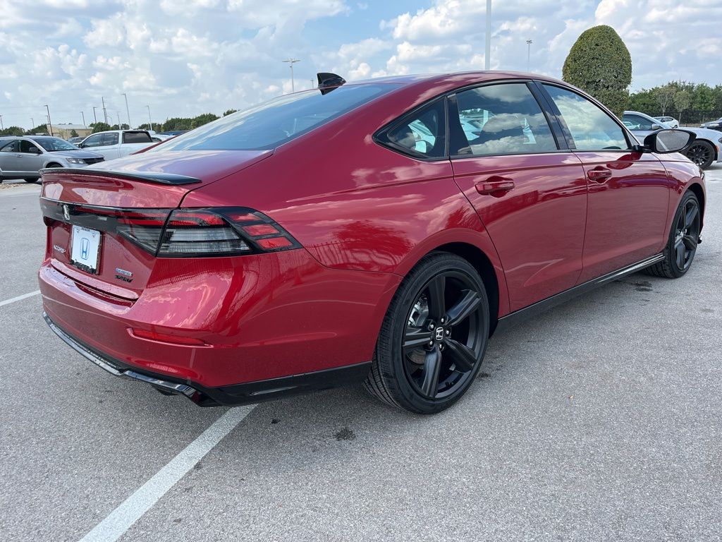 2025 Honda Accord Hybrid Sport-L photo 3