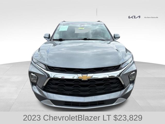 2023 Chevrolet Blazer 2LT photo 2