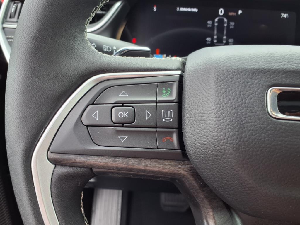 2025 Jeep Grand Cherokee Limited photo 12