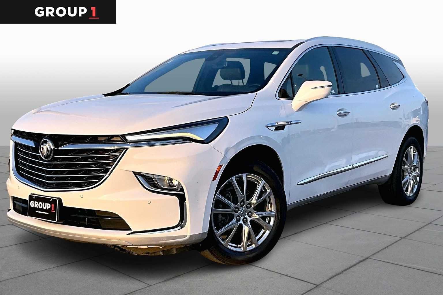 2023 Buick Enclave Essence's photo