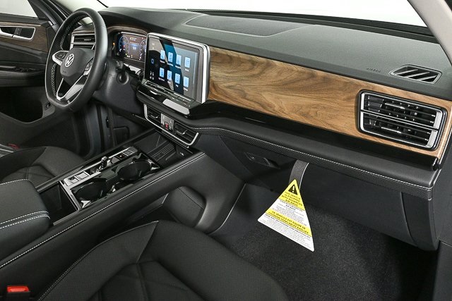 2026 Volkswagen Atlas SE Technology photo 21