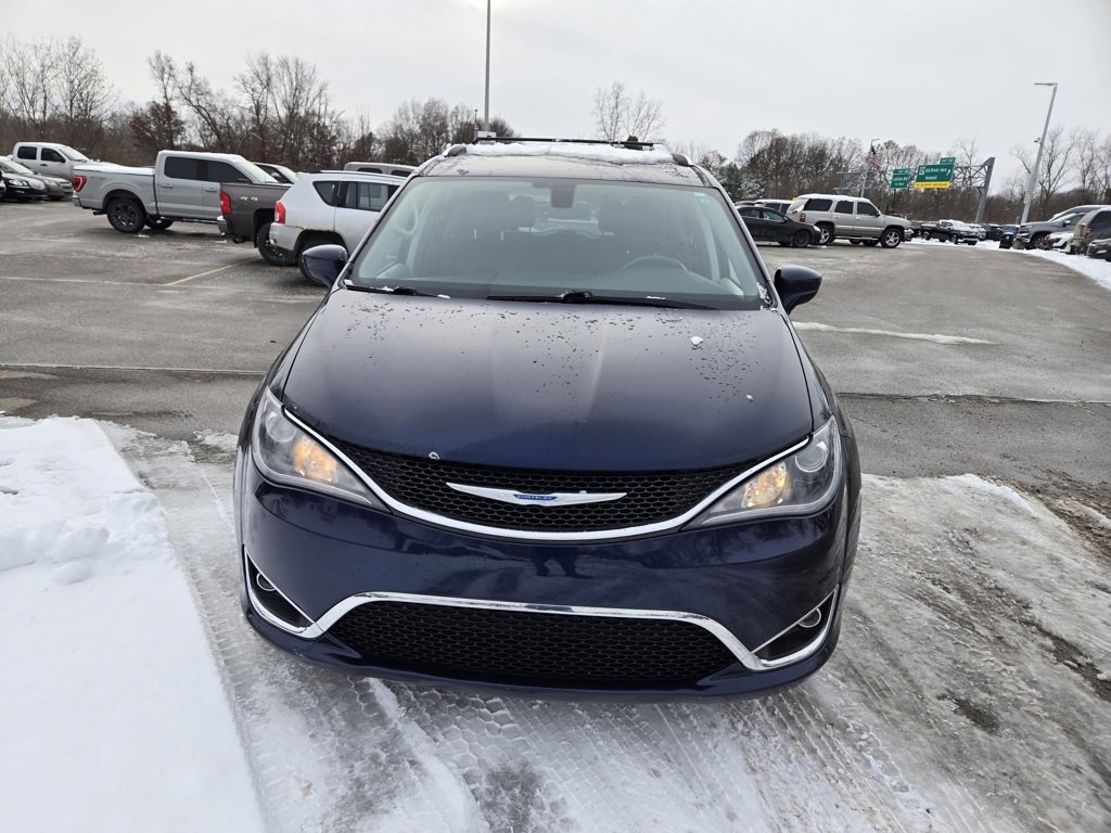 2017 Chrysler Pacifica Touring-L Plus's photo