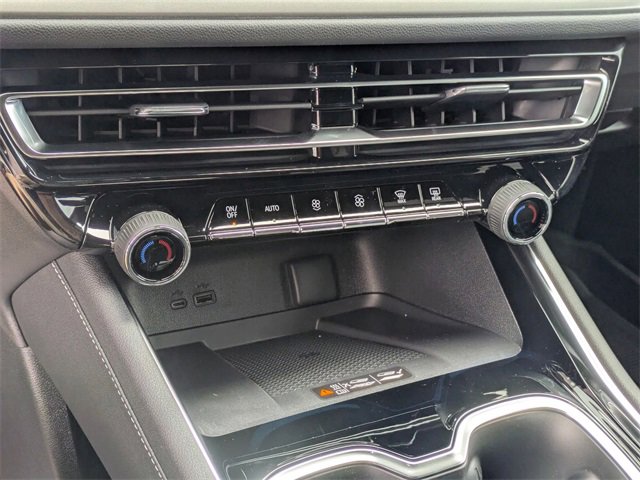 2026 Chevrolet Traverse photo 16