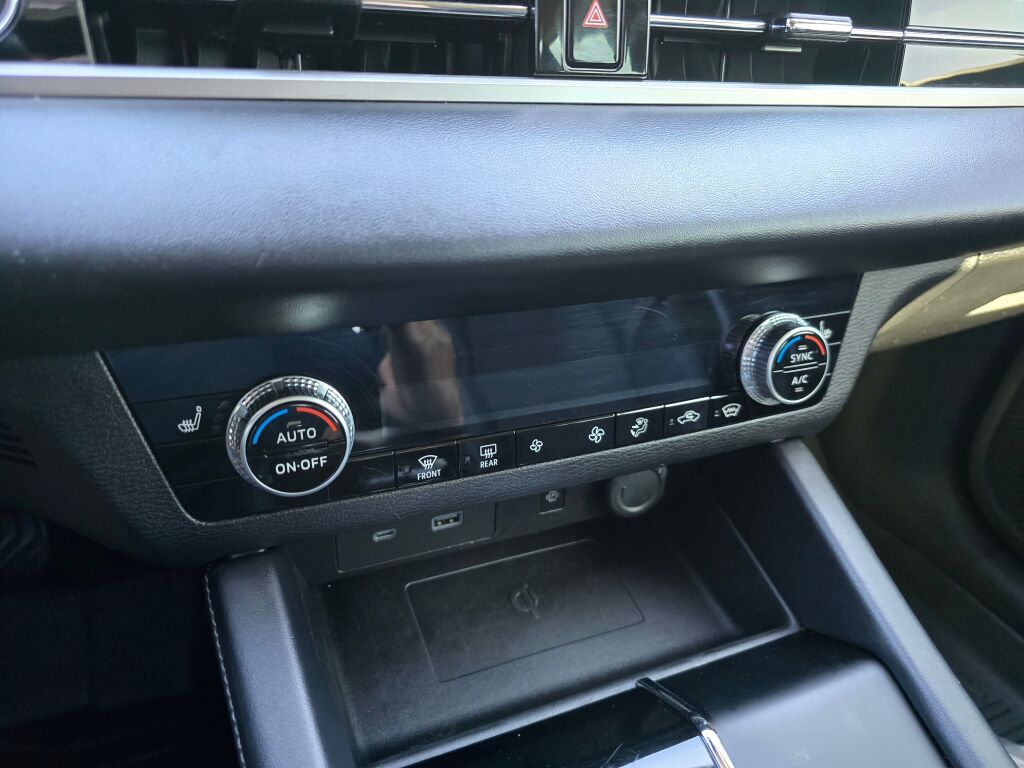 2023 Mitsubishi Outlander SE Black Edition Ralliart photo 28