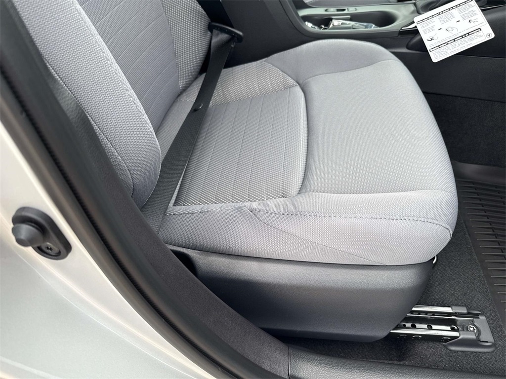2026 Toyota Corolla SE photo 10