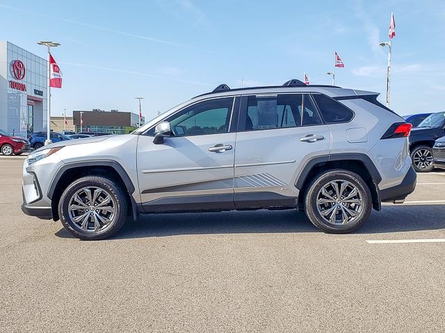 2022 Toyota RAV4 Hybrid XLE Premium photo 6