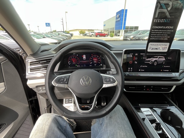2025 Volkswagen Atlas Peak Edition SE photo 11