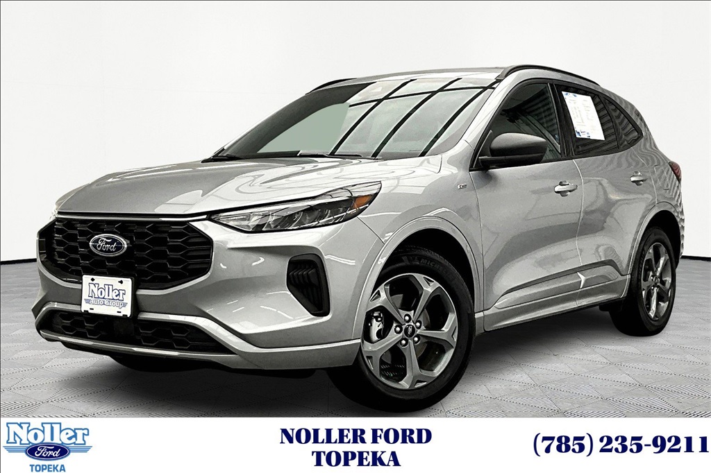2023 Ford Escape ST-Line's photo