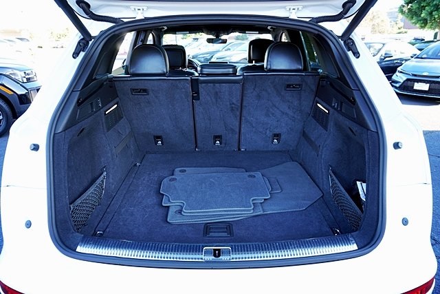 Used 2018  Audi 3.0T Prestige image 13