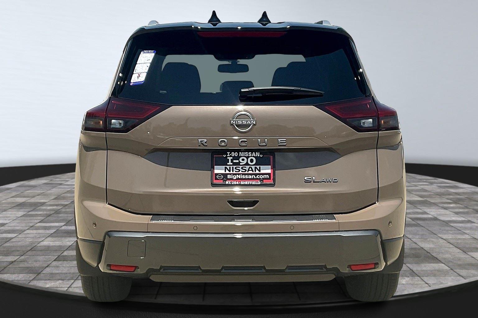 2025 Nissan Rogue SL photo 4