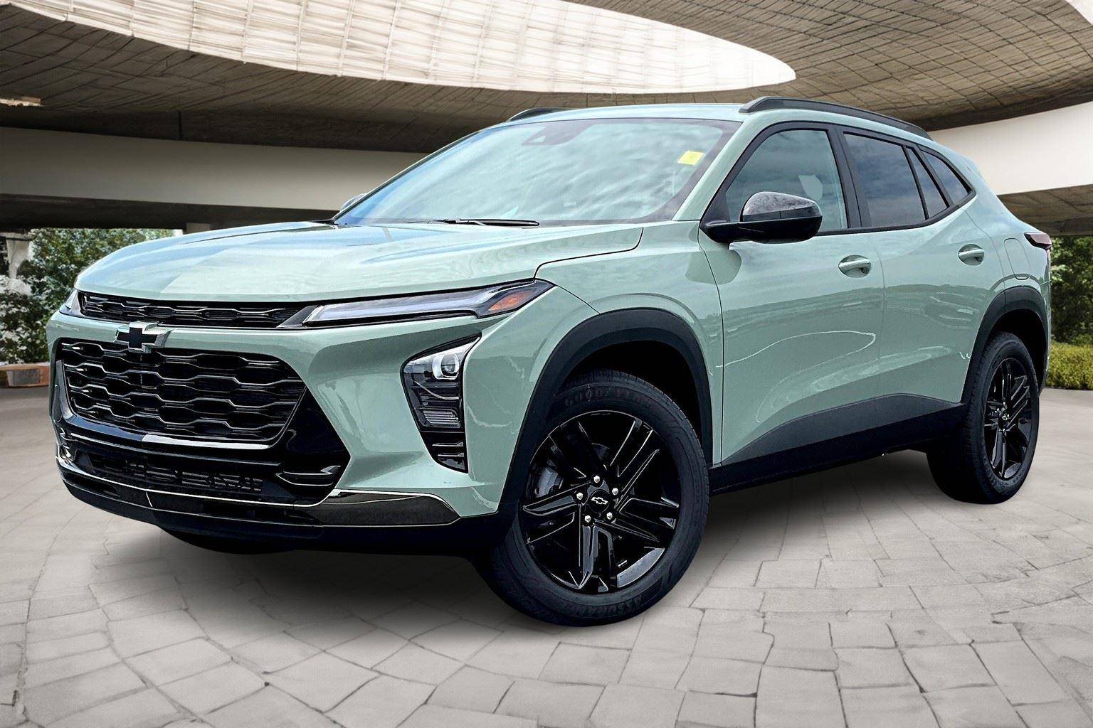 2025 Chevrolet Trax ACTIV photo 2