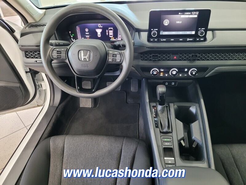 2023 Honda Accord LX photo 9