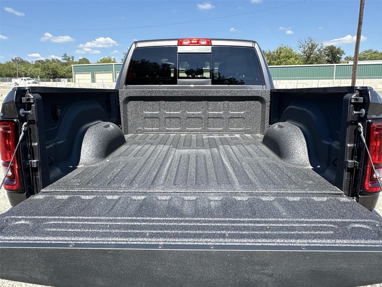 2026 Ram 2500 Tradesman photo 22