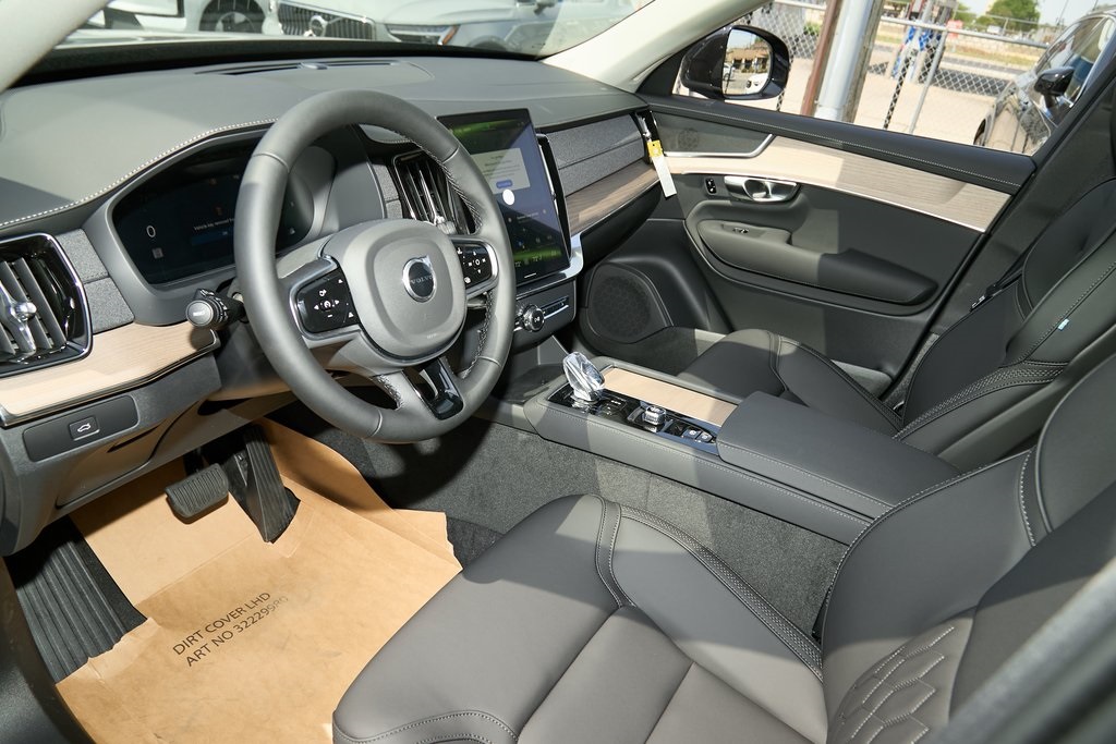 2025 VOLVO XC90 - Image 10