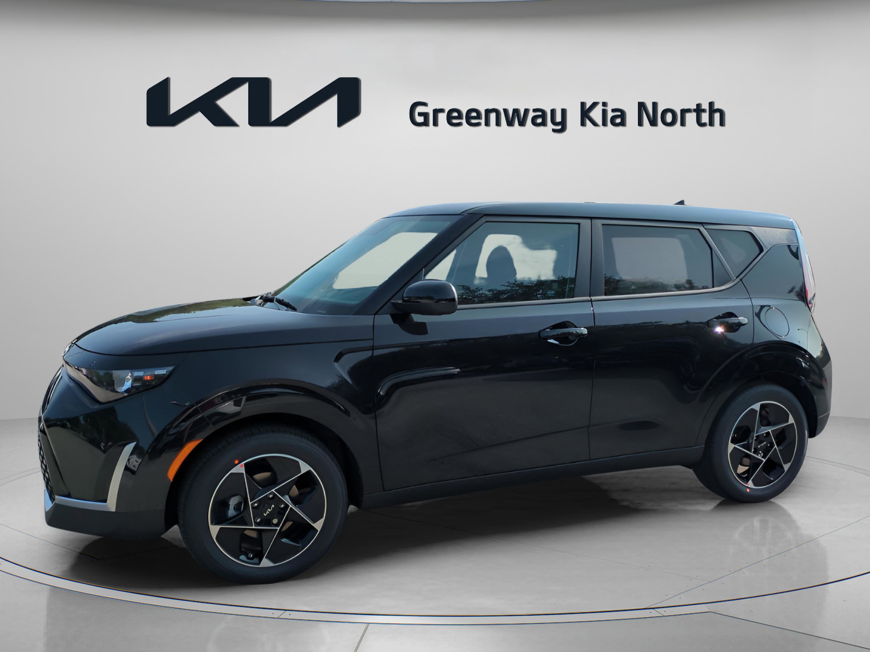 2025 Kia Soul EX photo 3