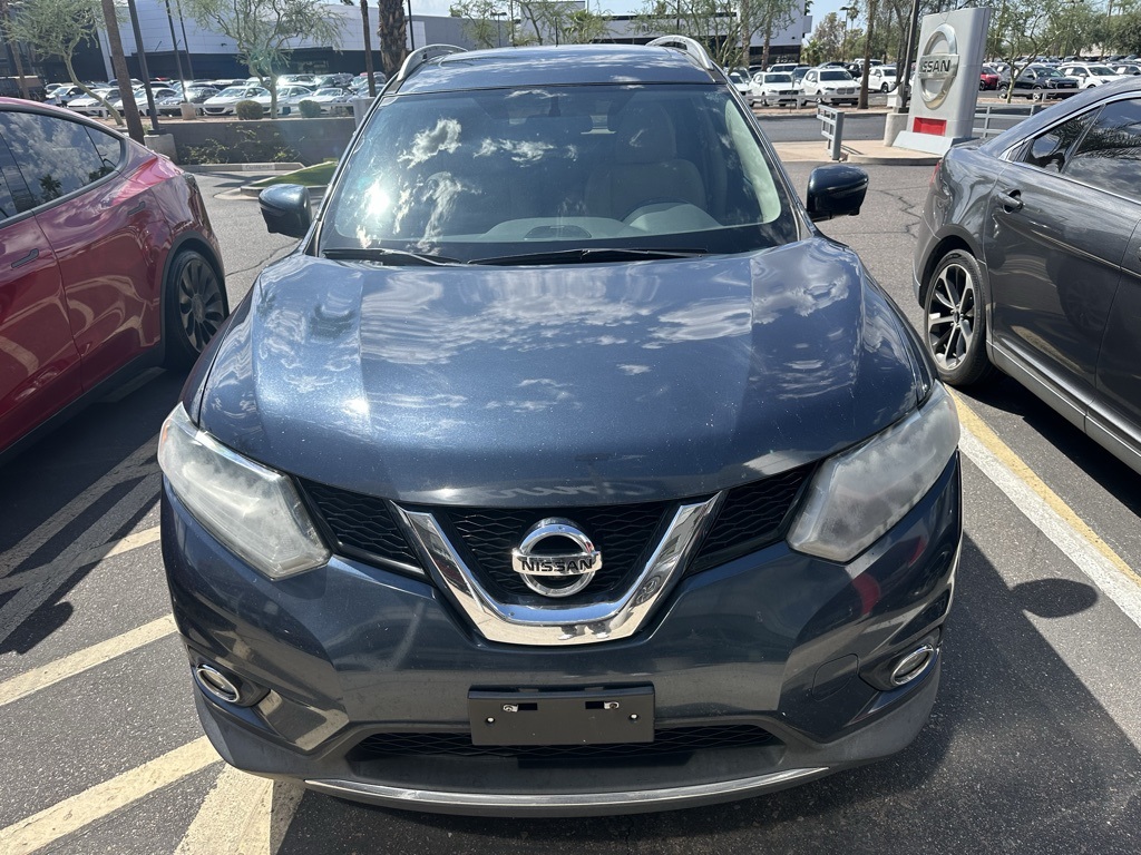 2016 Nissan Rogue SL photo 2