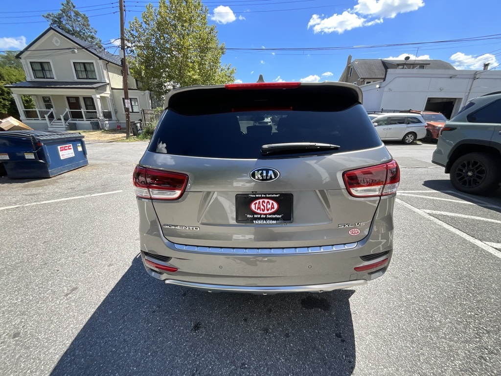 2016 Kia Sorento SX Limited photo 3