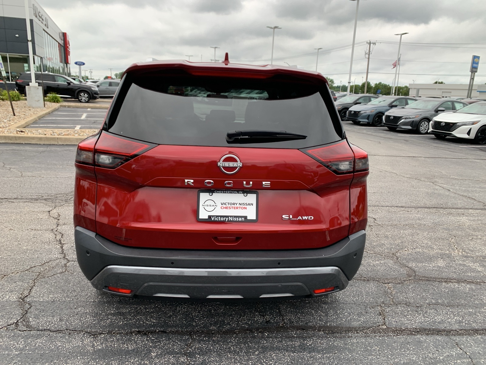 2023 Nissan Rogue SL photo 3