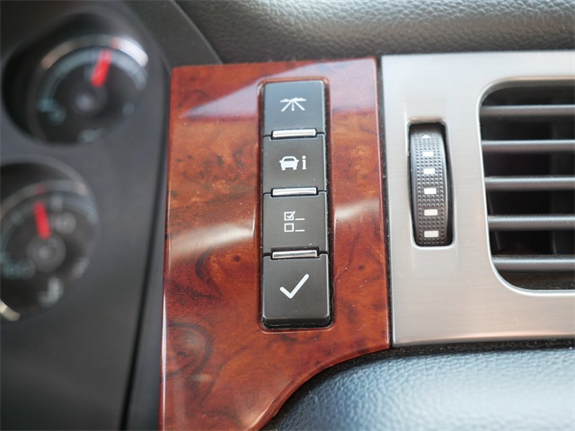 2013 Chevrolet Tahoe LT photo 29