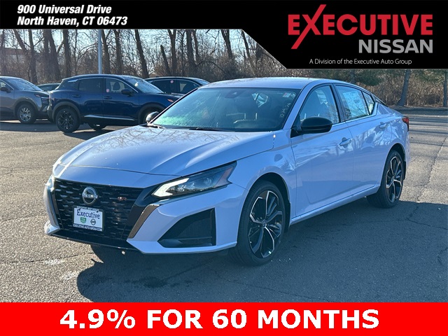 2025 Nissan Altima SR photo 4
