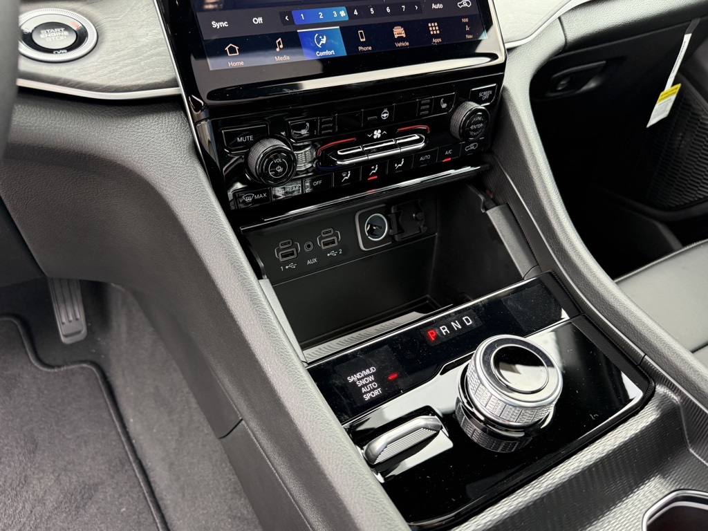 2025 Jeep Grand Cherokee Limited photo 19