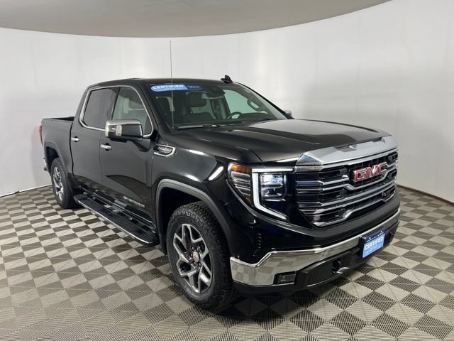 2022 GMC Sierra 1500 SLT's photo
