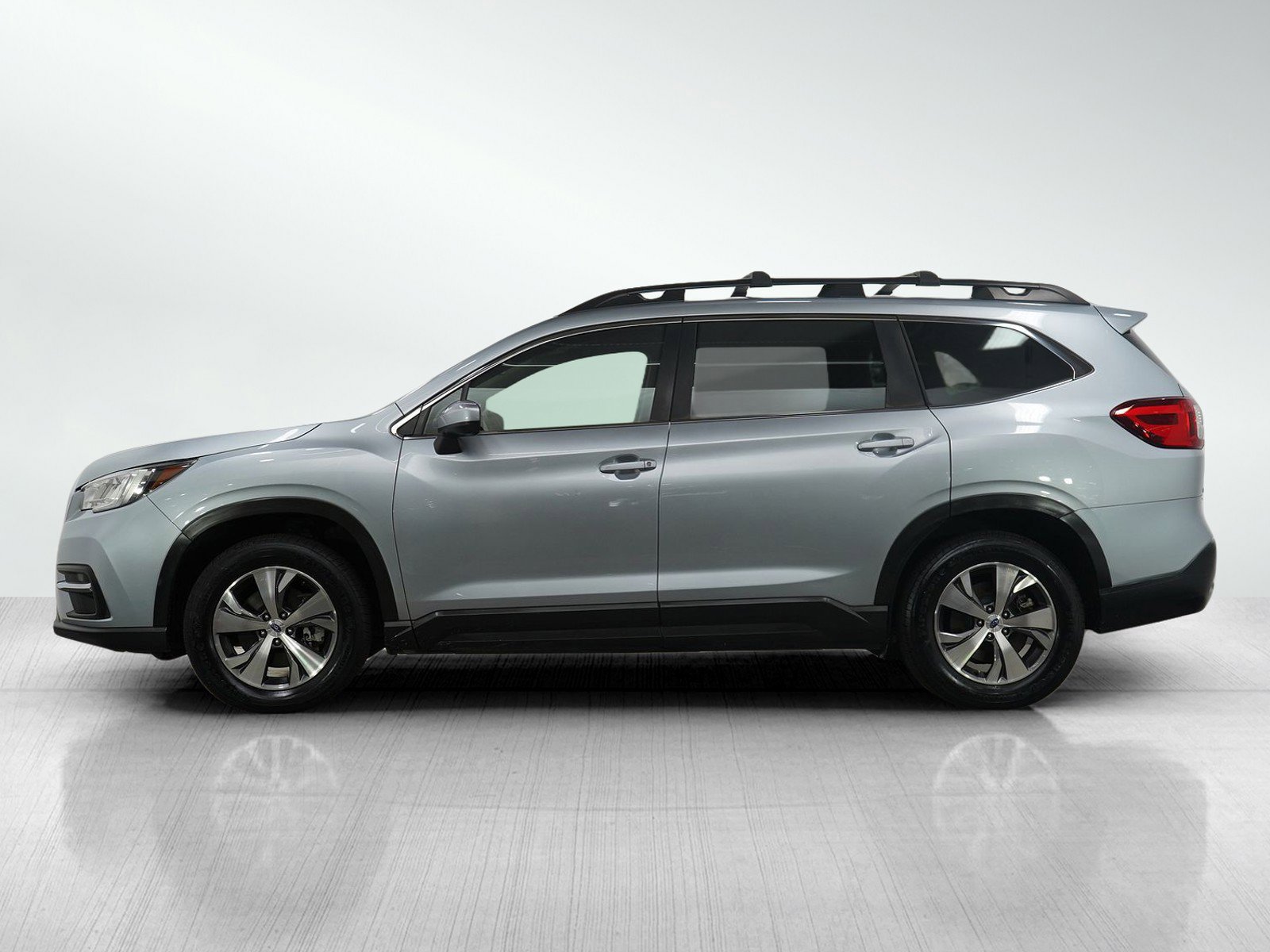Used 2020 Subaru Ascent Premium with VIN 4S4WMACD4L3418398 for sale in Burnsville, Minnesota