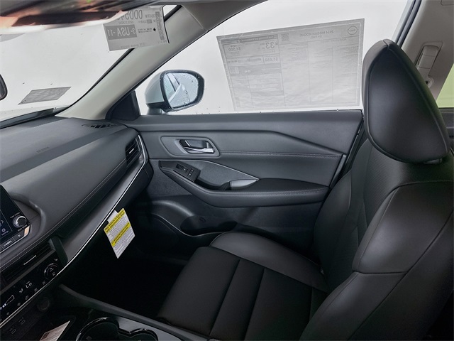 2024 Nissan Rogue SV photo 25