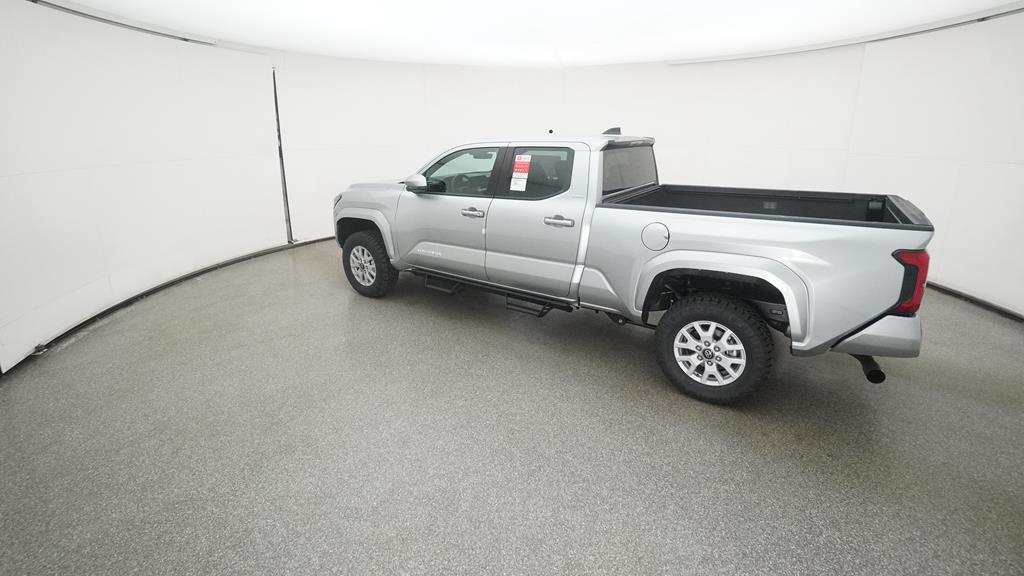 2025 Toyota Tacoma SR5 photo 11