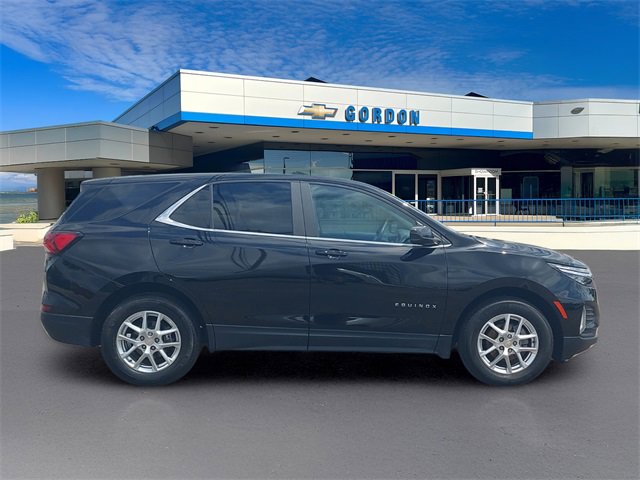 2022 Chevrolet Equinox LT photo 3