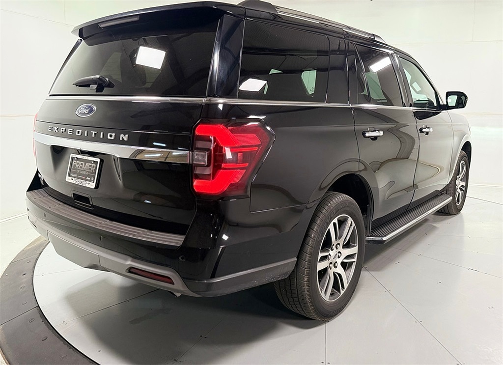 2023 Ford Expedition Limited photo 2