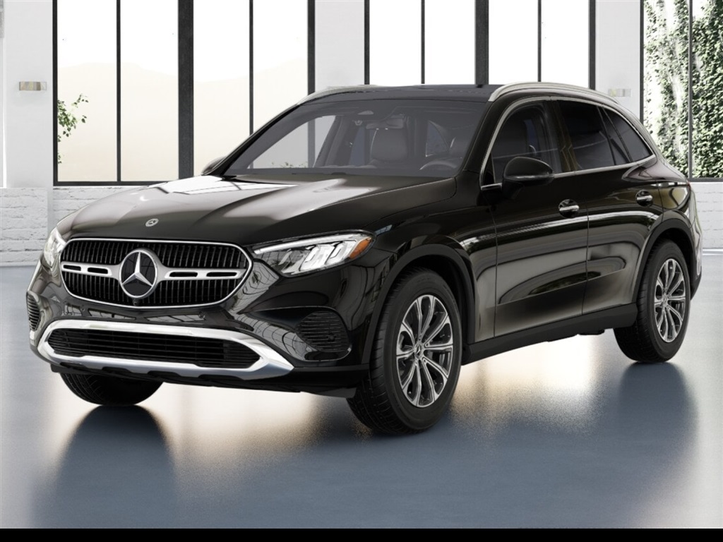 2026 Mercedes-Benz GLC Base's photo