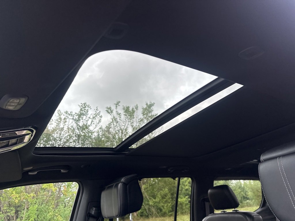2022 Jeep Grand Wagoneer I photo 10