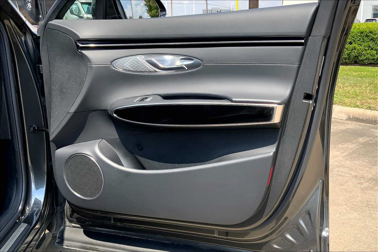 2025 Genesis GV70 2.5T photo 21