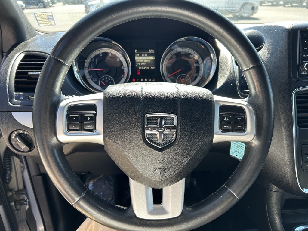 2016 Dodge Grand Caravan R/T photo 13