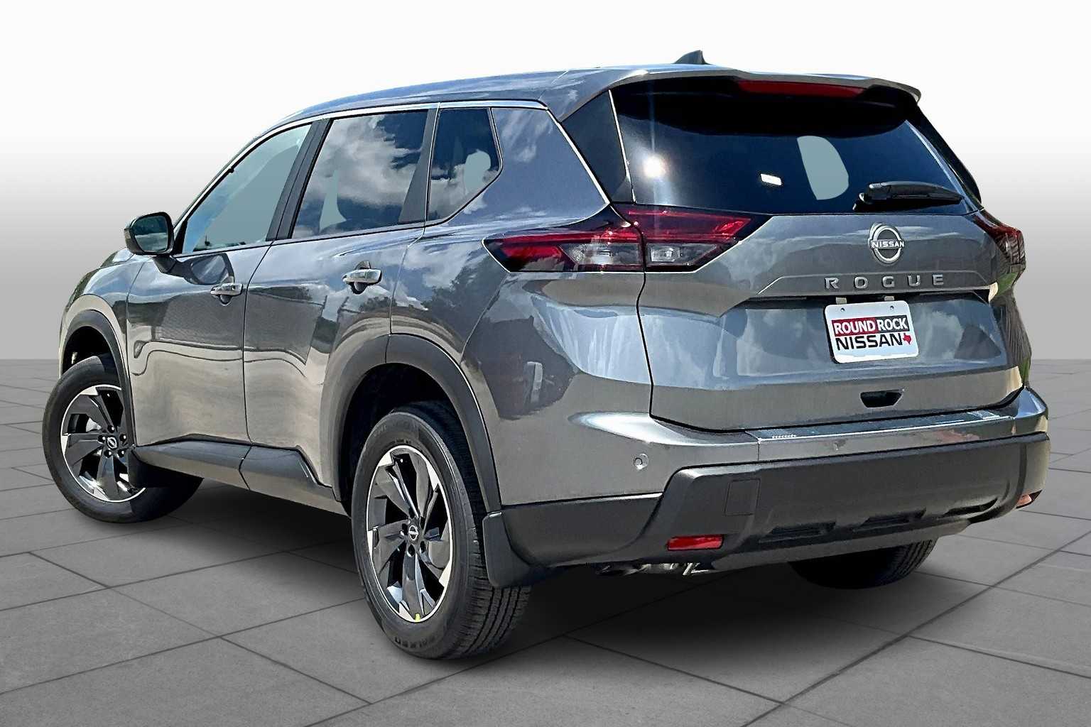2025 Nissan Rogue SV photo 7