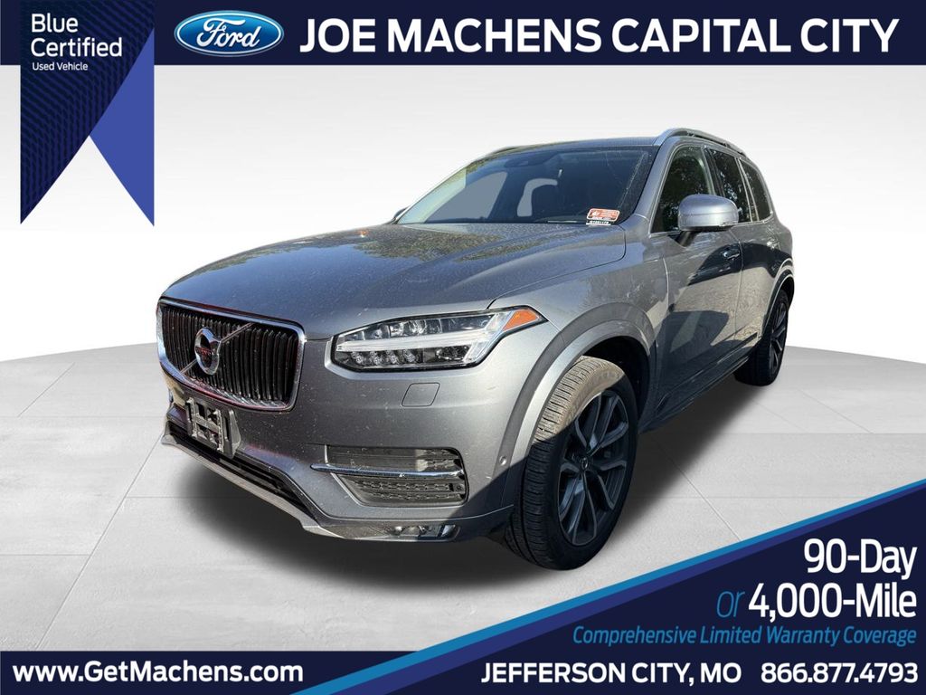 2016 Volvo XC90 T6 Momentum photo 2