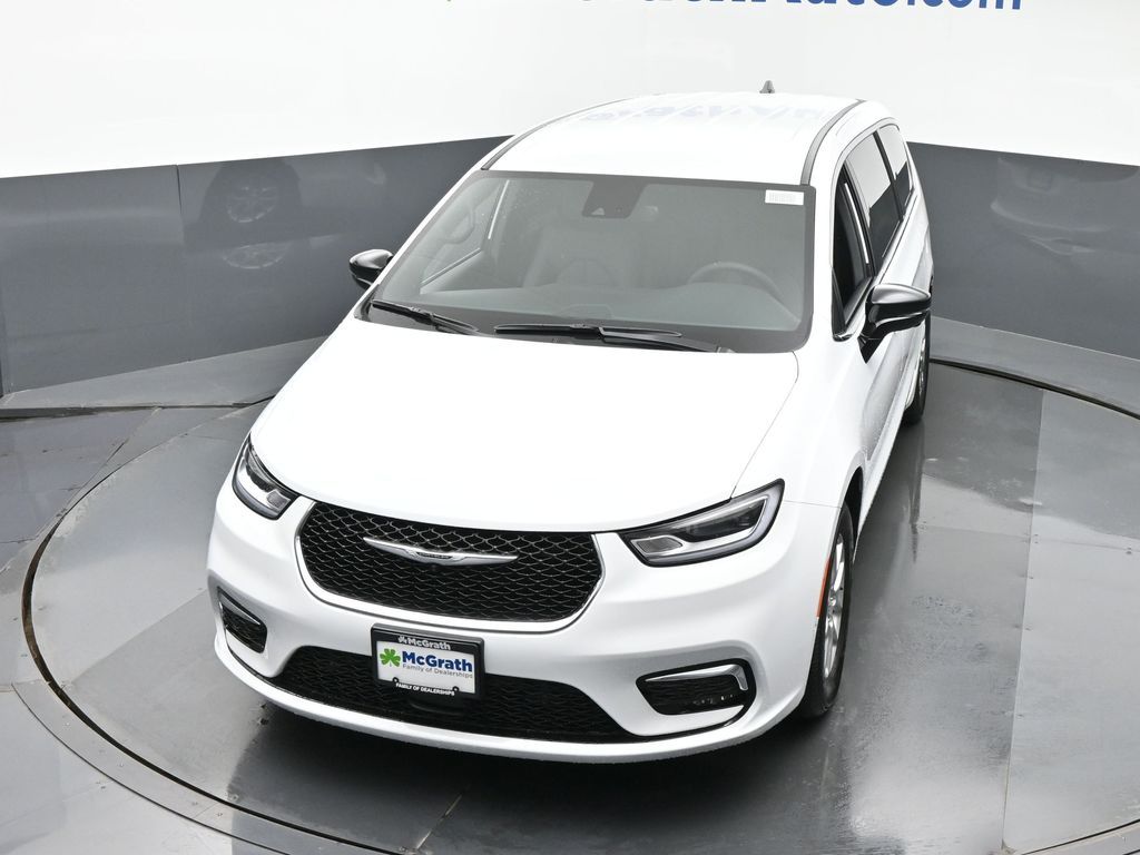 2026 Chrysler Pacifica photo 29